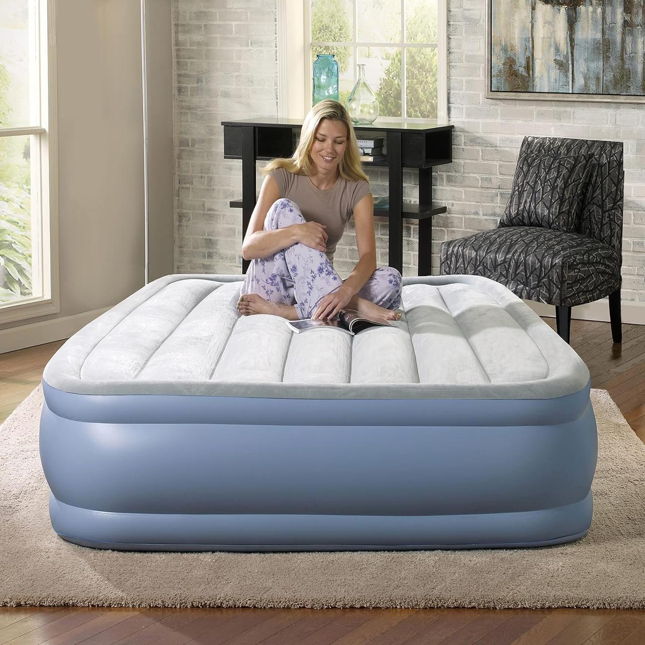 Надувной матрас Beautyrest Hi-Loft надувная кровать с приподнятым профилем и внешним насосом — изображение 1
