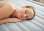 Надувная кровать Intex Comfort Plush со средней посадкой и встроенным электрическим насосом — изображение 5