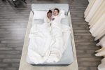 Надувной матрас с изголовьем SleepLux, Приподнятая надувная кровать со встроенным насосом + зарядное устройств — изображение 6