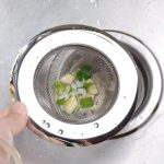 Фильтр для кухонной раковины, противозасоряющийся сливной уловитель для кухонной мойки (2 шт.) — изображение 9