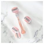 Бритвы Gillette Venus ComfortGlide для женщин, 1 бритва Venus, 4 сменных кассеты для лезвий, гелевые пластинки — изображение 6