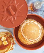 Подогреватель тортильи и блинов для микроволновой печи Nordic Ware, 25 см — изображение 4