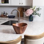 Сервировочная миска Lipper International Acacia Wave для фруктов или салатов, большая, 30 x 18 см — изображение 5