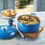 Круглая чугунная жаровня Le Creuset Signature с эмалированной поверхностью,  Марсель 5.3 Л — изображение 8
