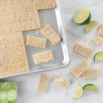 Деко с антипригарной решеткой для духовки, набор из 2 предметов, Nordic Ware — изображение 4