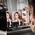 Зеркало для макияжа Weily с подсветкой и сенсорным экраном с тройным увеличением 1x/2x/3x — изображение 2