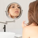 Настенное зеркало для макияжа с 10-кратным увеличением поворотное выдвижное зеркало — изображение 7