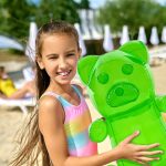 Набор надувных пляжных игрушек для бассейна для детей из 6 надувных мармеладных мишек — изображение 3