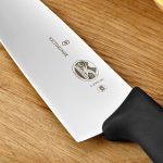 Нож шеф-повара кухонный Victorinox Swiss Army 20 см — изображение 3