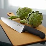 Нож шеф-повара кухонный Victorinox Swiss Army 20 см — изображение 6